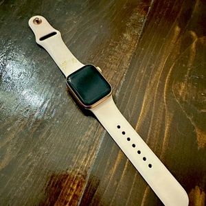 Series 4 Apple Watch 40mm
